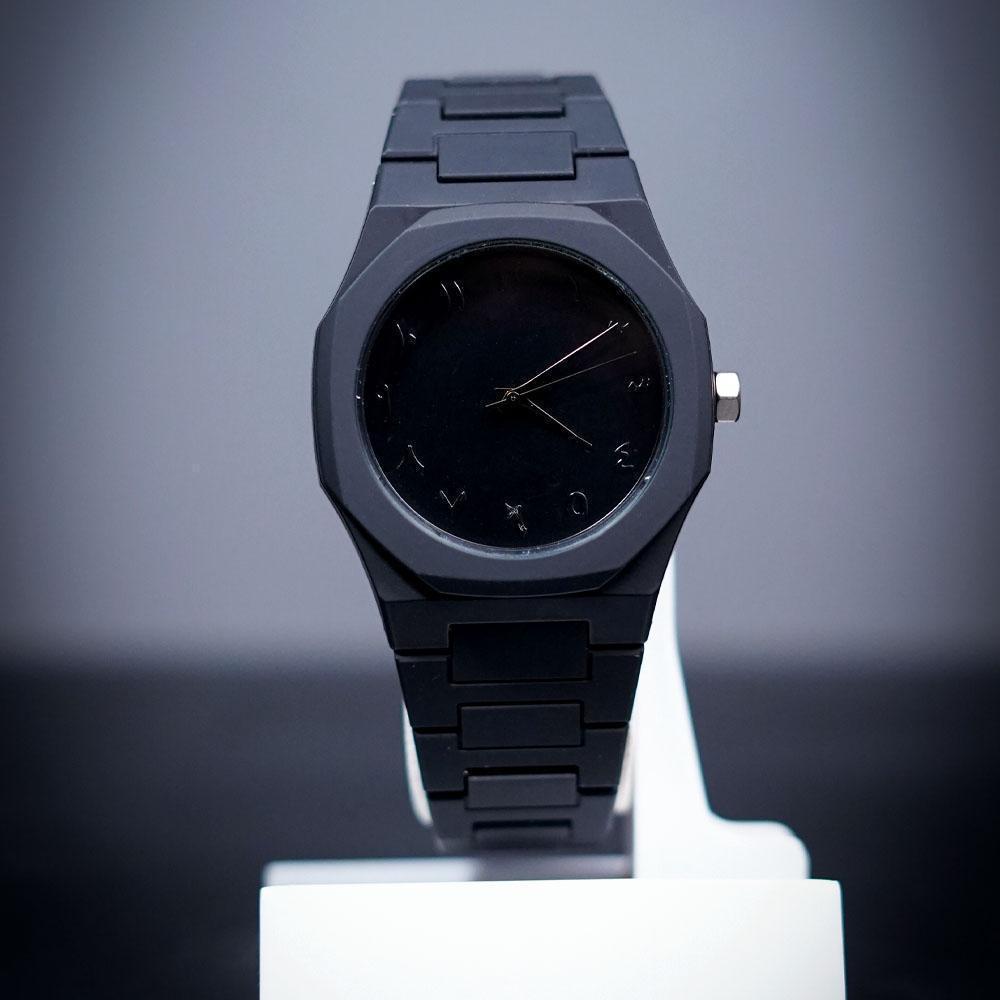 Luxury Black Arabic Aura Men's Watch with Octagonal Case & Stainless Steel Bracelet