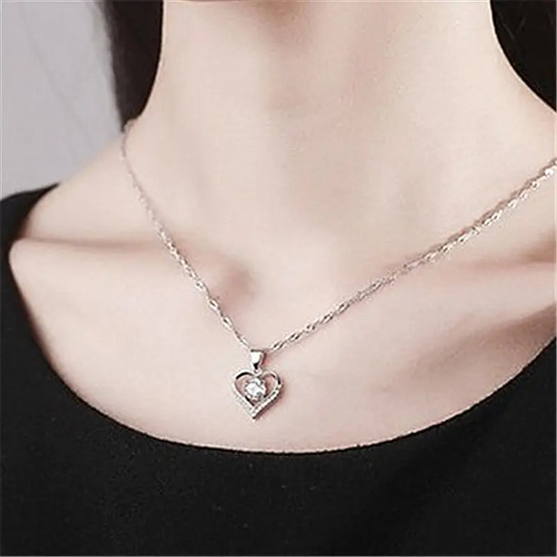 Silver Heart Crystal Pendant Necklace For Women’s