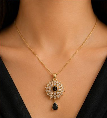 Luxury Black Crystal Flower Jewelry Set – Necklace, Earrings & Bracelet